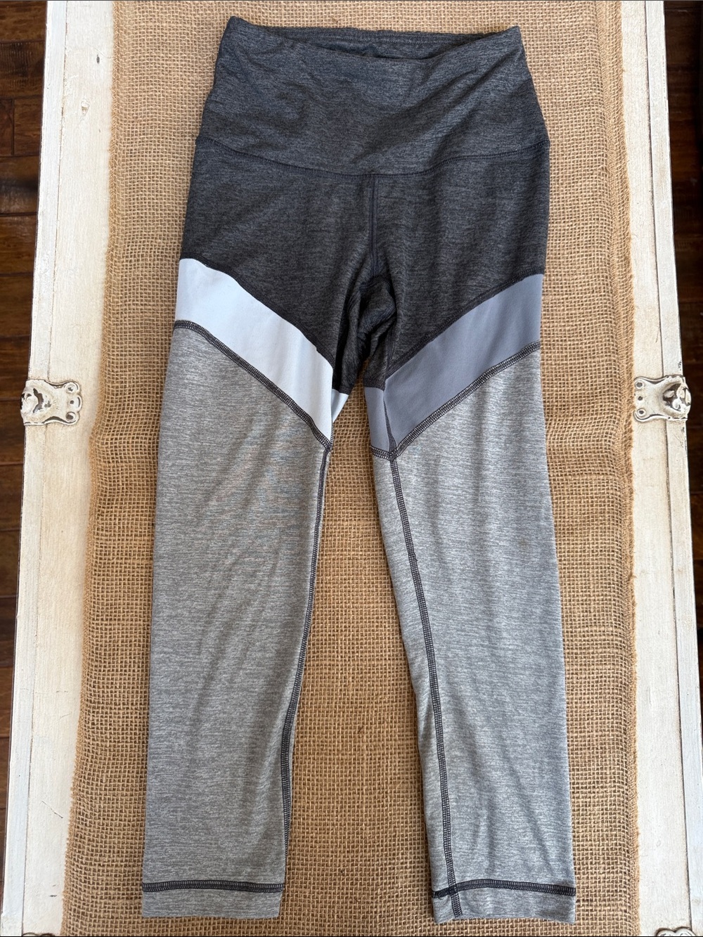 Yogalicious Gray Colorblock Athletic Leggings